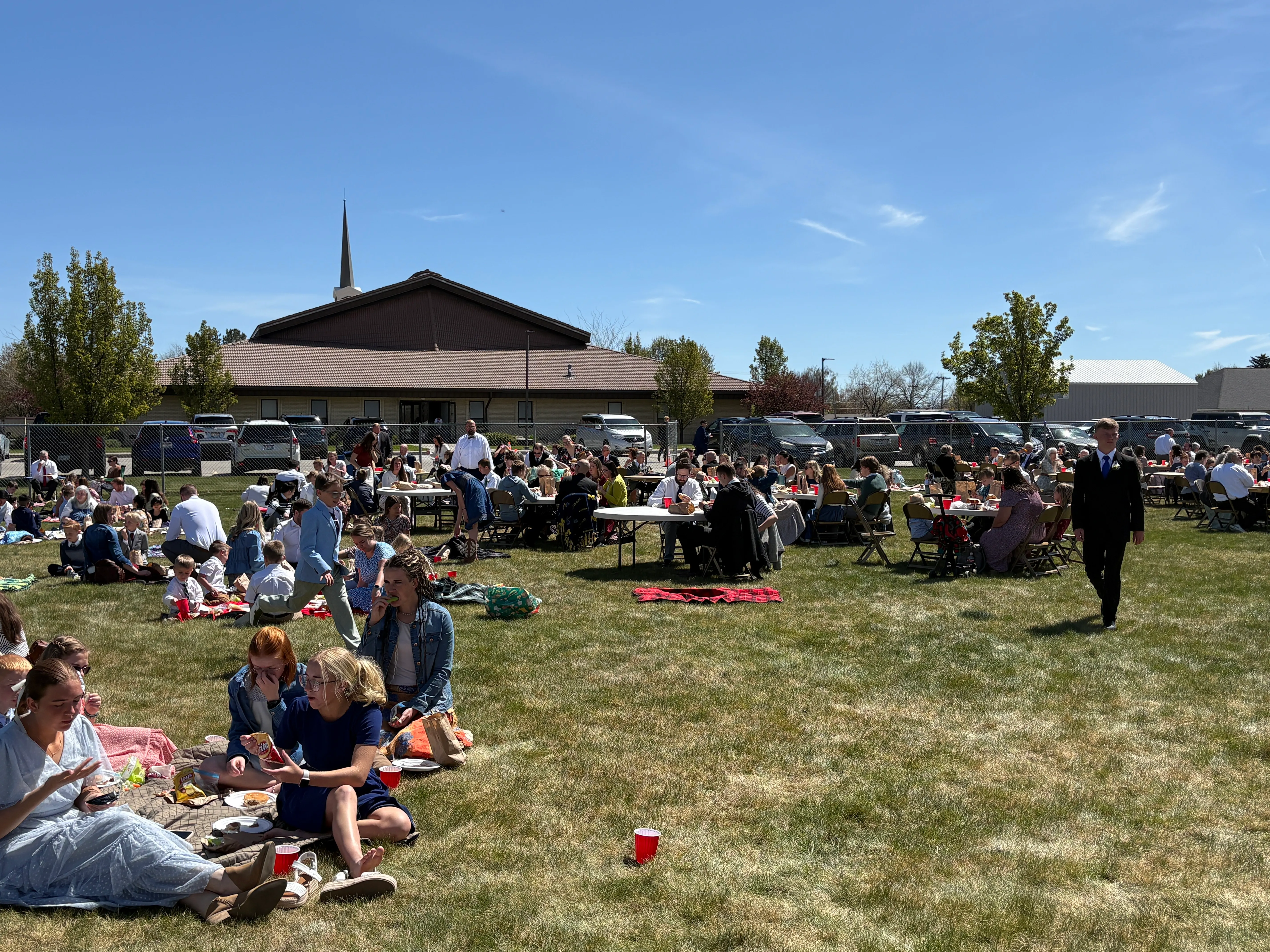 Linger Longer — picnic on the grass